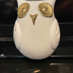Source Unknown White Ceramic Owl with Gold Accents